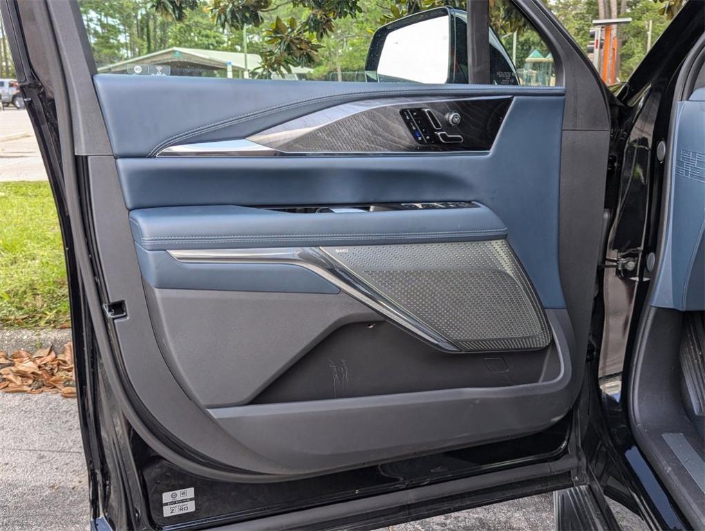 new 2025 Cadillac Escalade IQ car, priced at $147,635