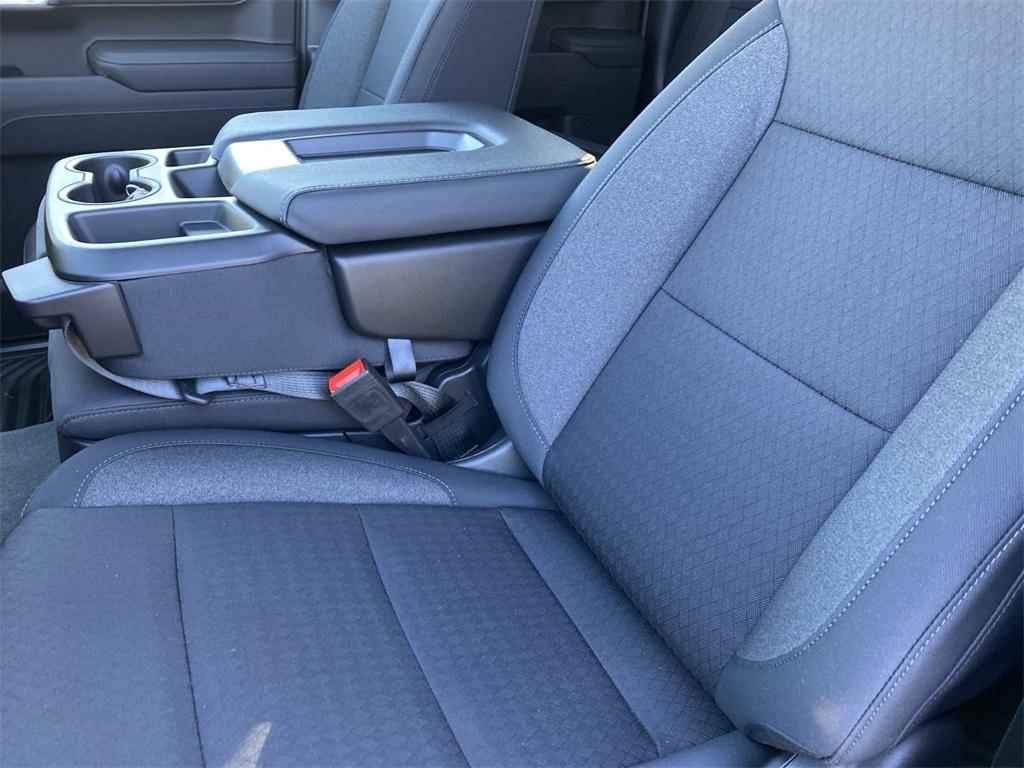 new 2025 GMC Sierra 1500 car, priced at $48,000