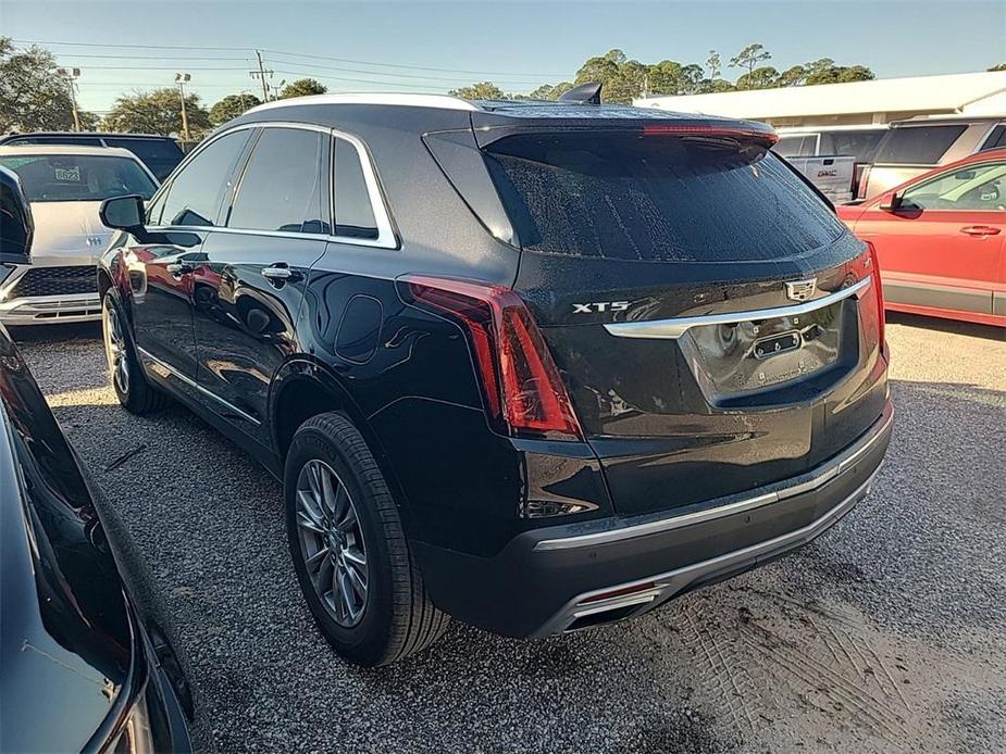 used 2022 Cadillac XT5 car, priced at $30,000