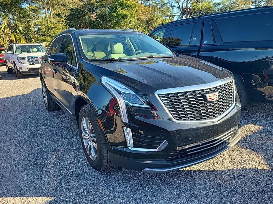 used 2022 Cadillac XT5 car, priced at $30,000