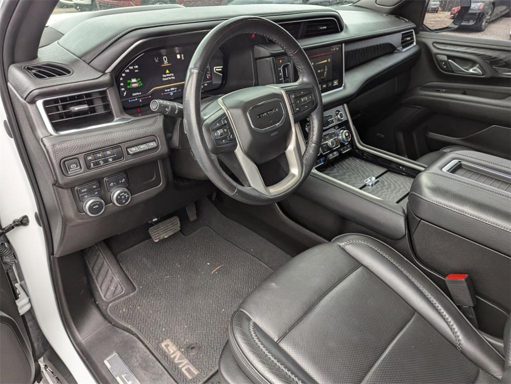 used 2023 GMC Yukon car, priced at $67,977