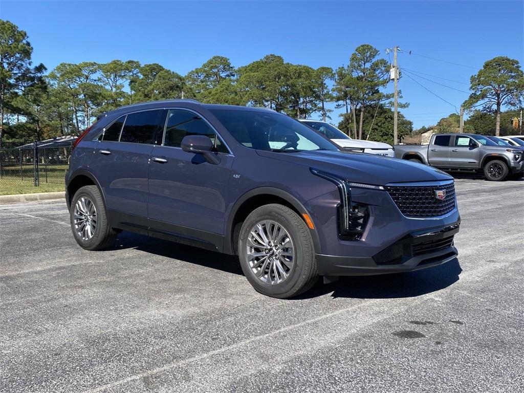 new 2025 Cadillac XT4 car, priced at $45,865