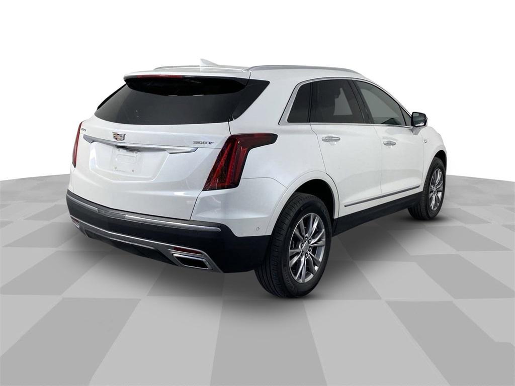 used 2022 Cadillac XT5 car, priced at $30,000