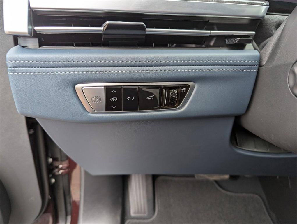 new 2025 Cadillac Escalade IQ car, priced at $152,760