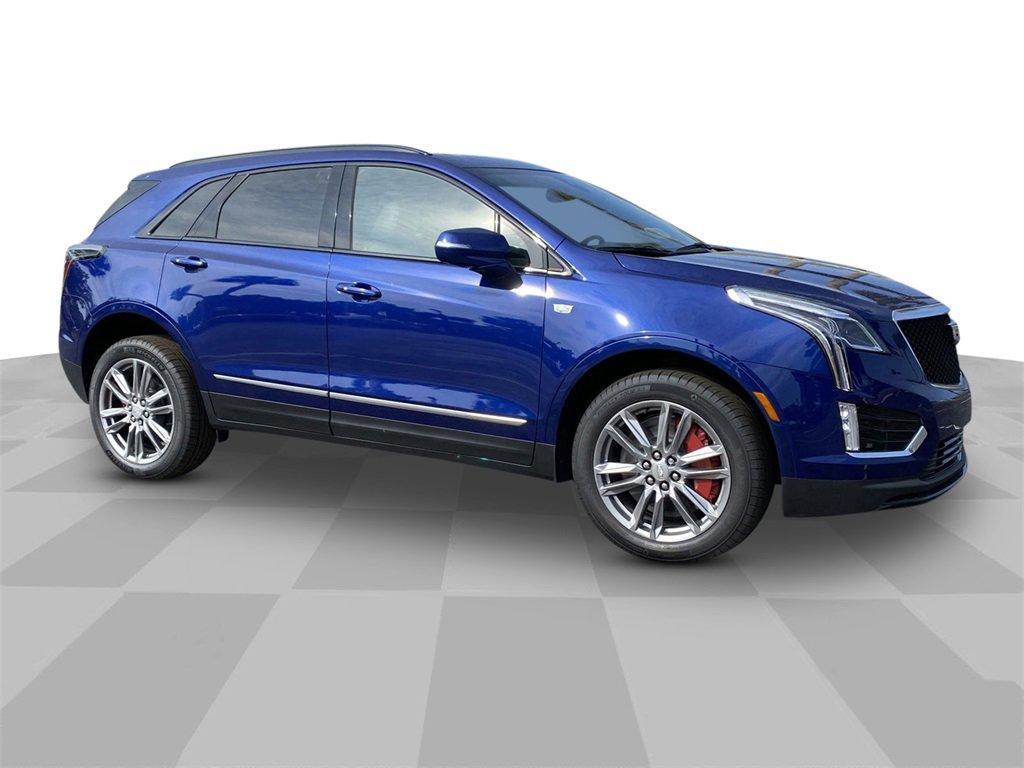 new 2025 Cadillac XT5 car, priced at $61,915