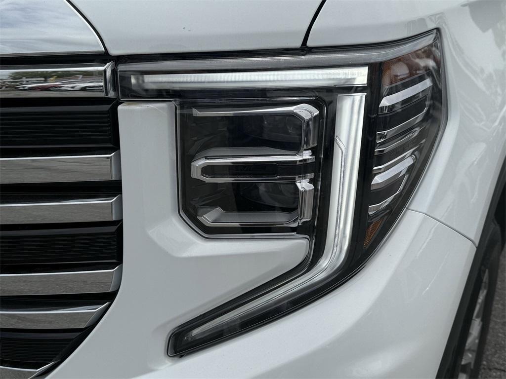new 2025 GMC Sierra 1500 car, priced at $56,688