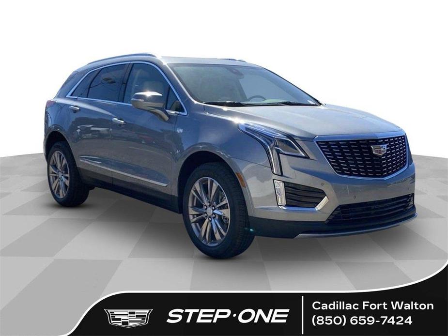 new 2025 Cadillac XT5 car, priced at $50,990