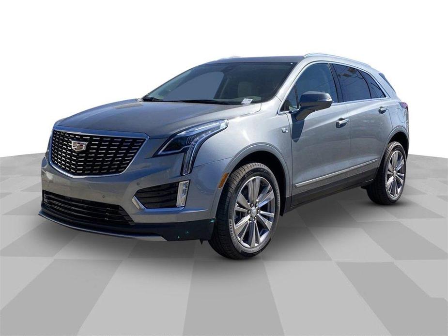 new 2025 Cadillac XT5 car, priced at $50,990