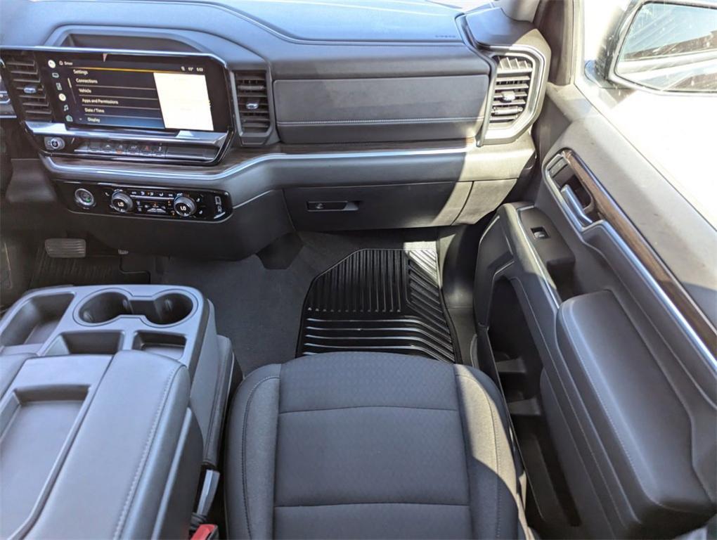 used 2022 Chevrolet Silverado 1500 car, priced at $39,977