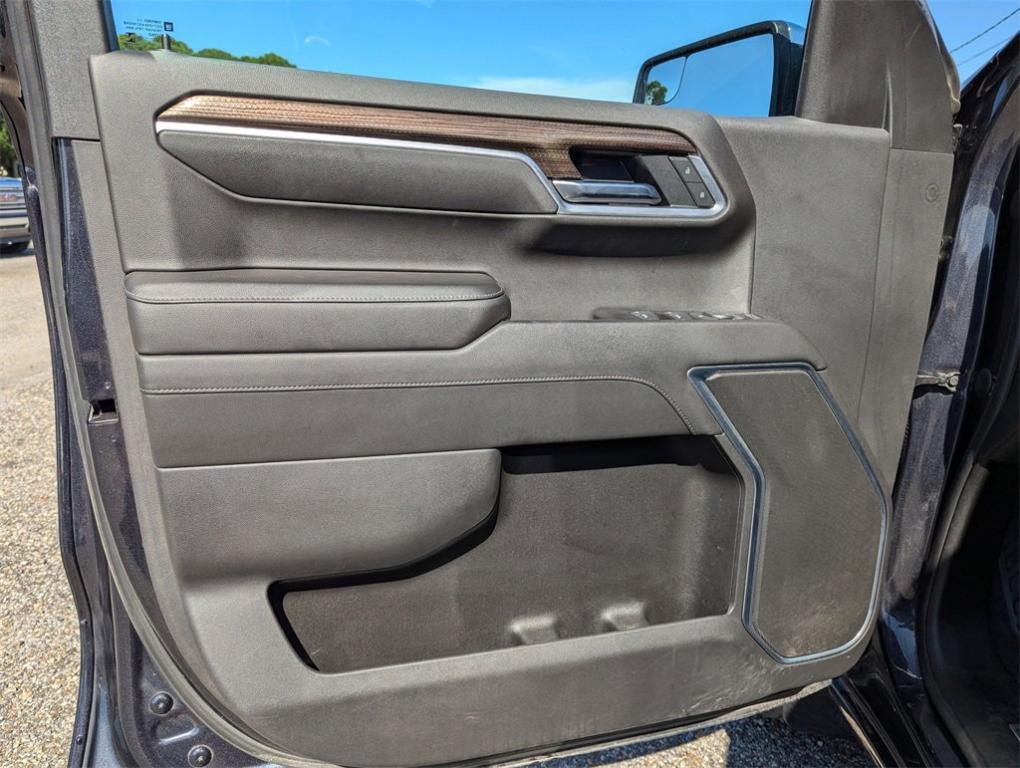 used 2022 Chevrolet Silverado 1500 car, priced at $39,977