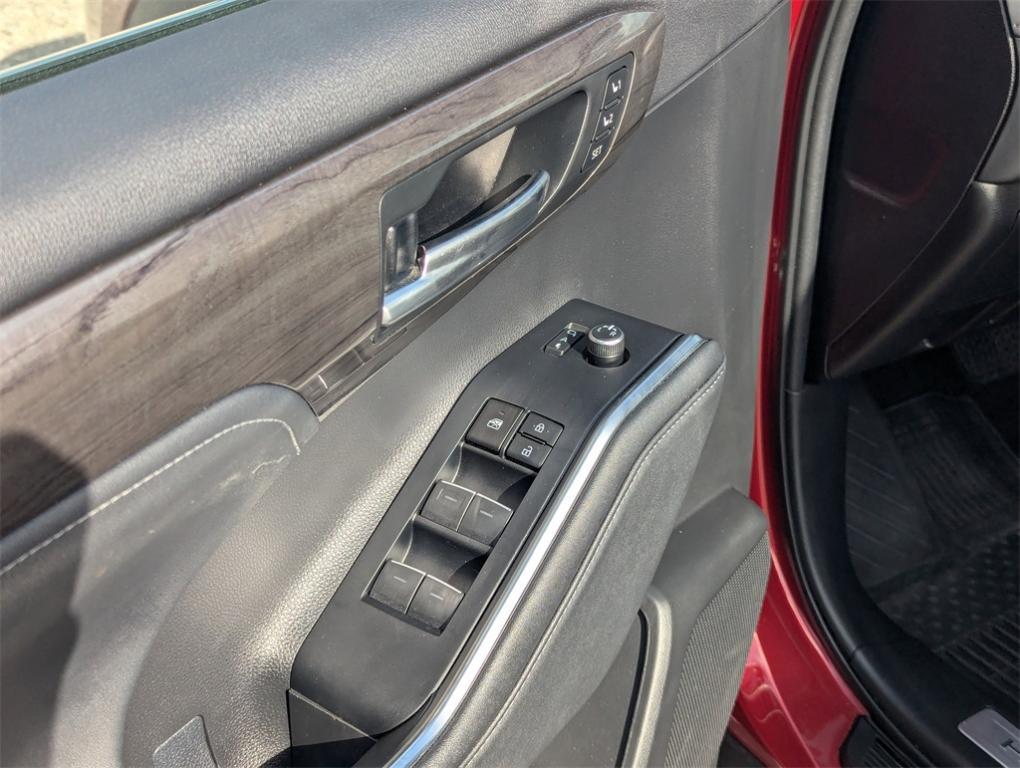 used 2023 Toyota Highlander Hybrid car, priced at $44,799