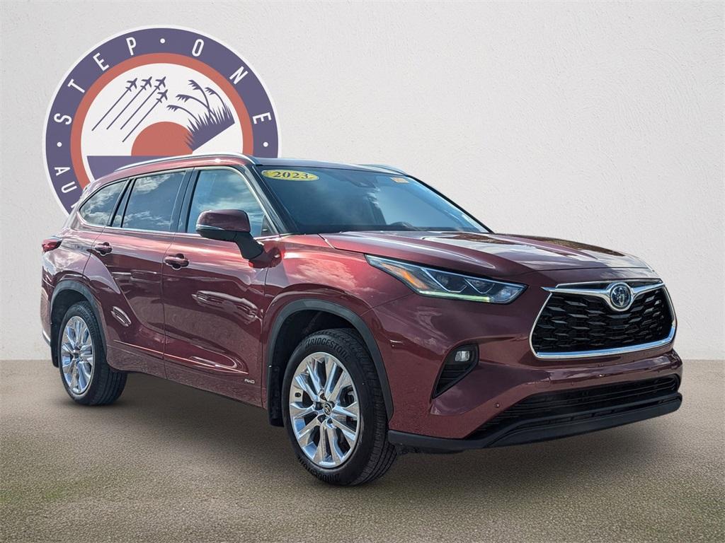 used 2023 Toyota Highlander Hybrid car, priced at $44,799