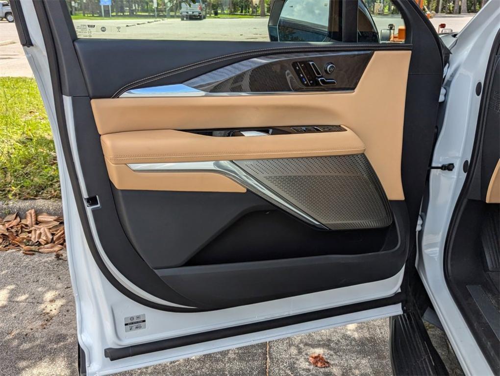 new 2025 Cadillac Escalade IQ car, priced at $153,285