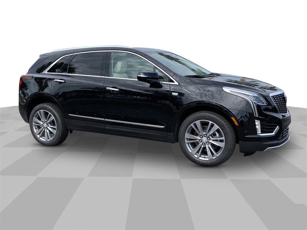 new 2025 Cadillac XT5 car, priced at $55,190