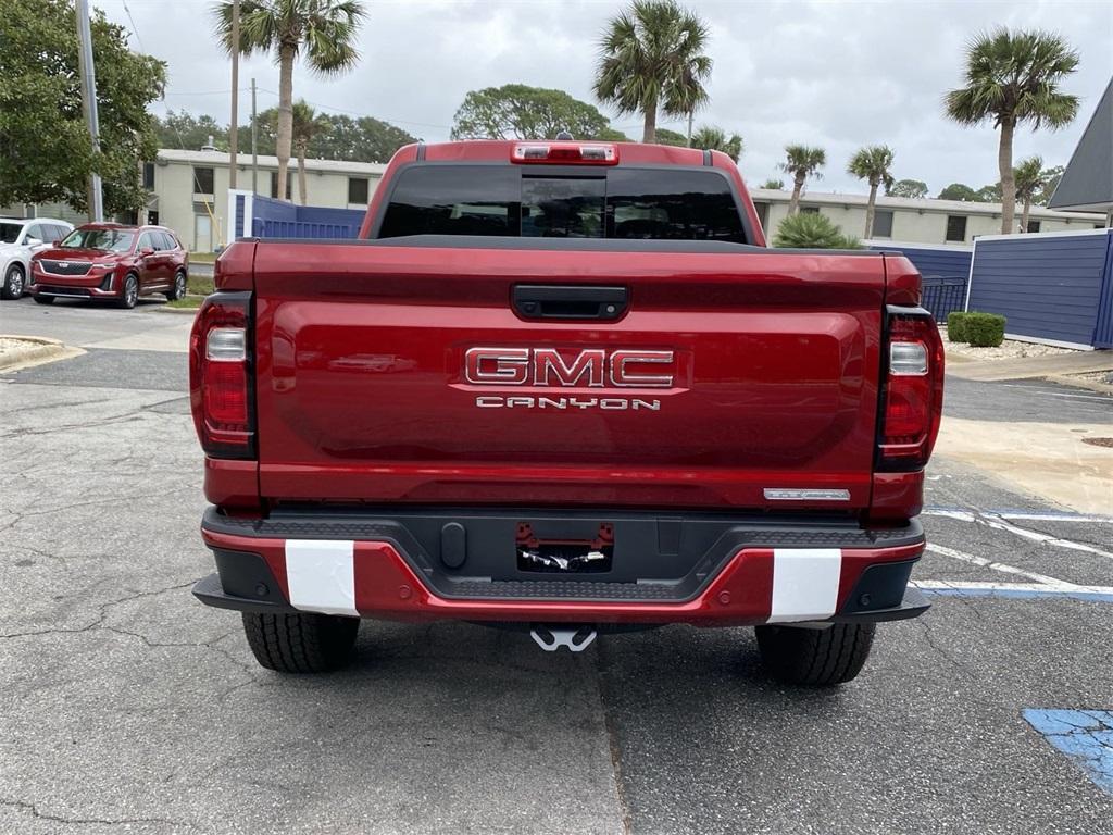 new 2024 GMC Canyon car, priced at $39,400