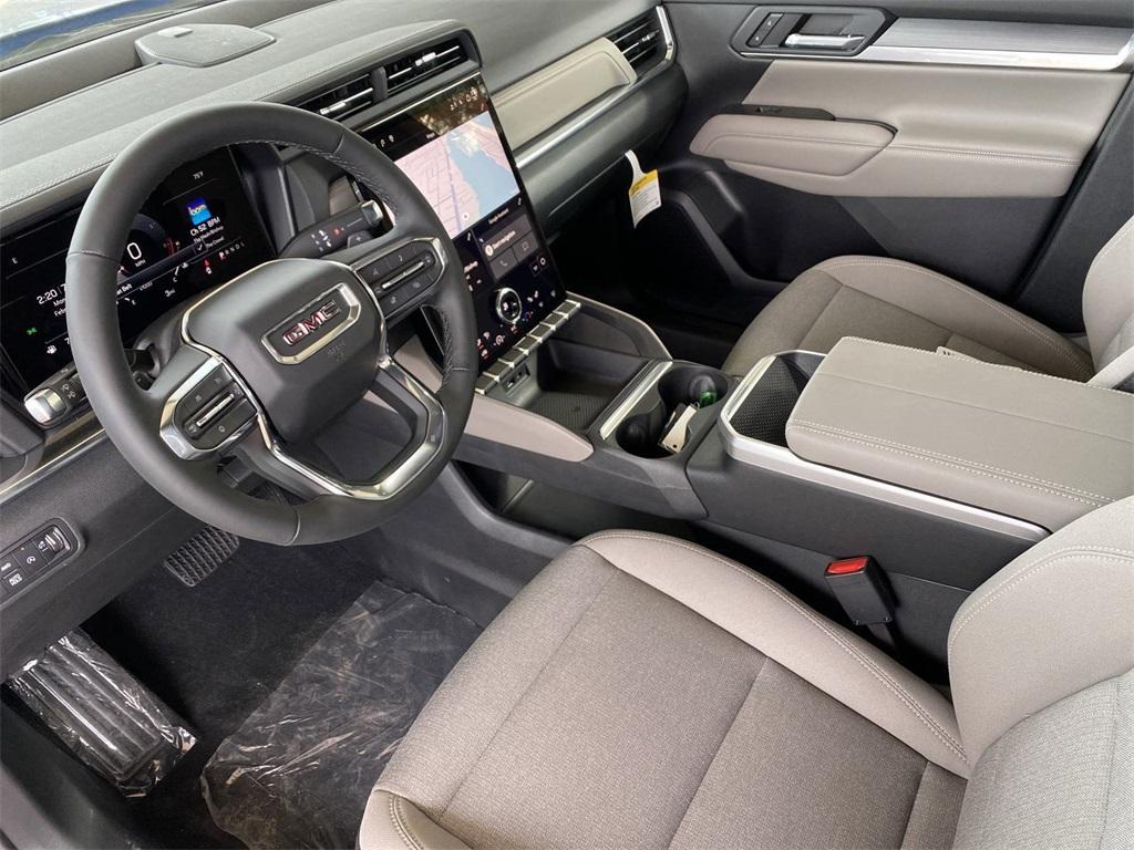 new 2025 GMC Terrain car, priced at $32,285