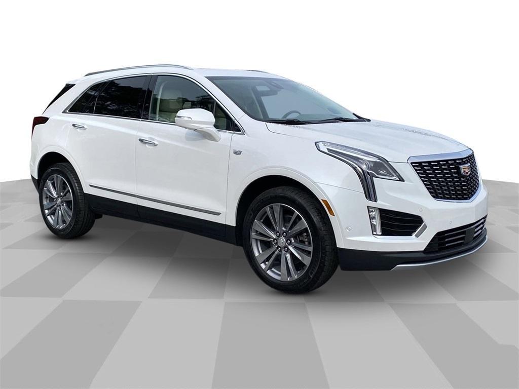 new 2025 Cadillac XT5 car, priced at $58,790