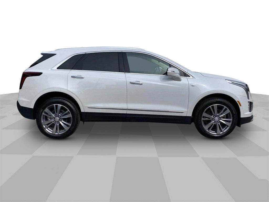 new 2025 Cadillac XT5 car, priced at $58,790