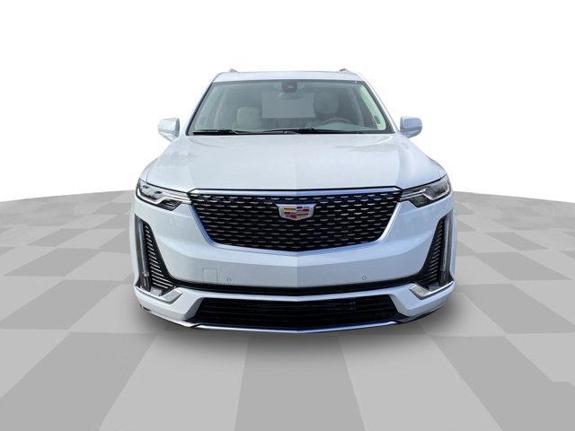 new 2025 Cadillac XT6 car, priced at $56,015