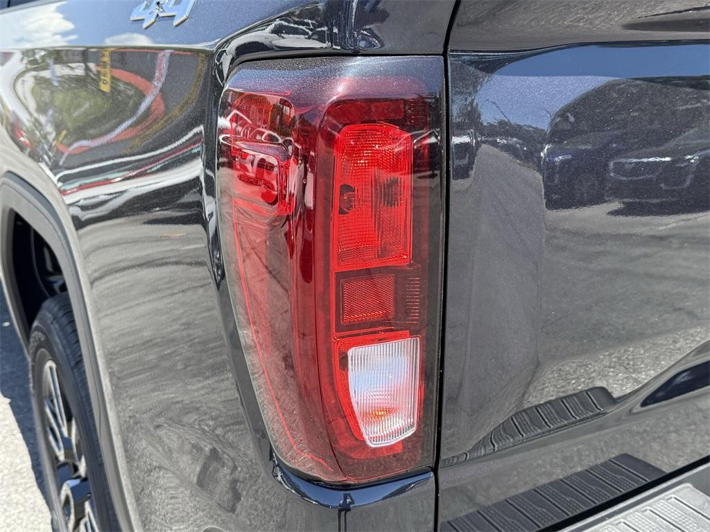 new 2025 GMC Sierra 1500 car, priced at $47,864