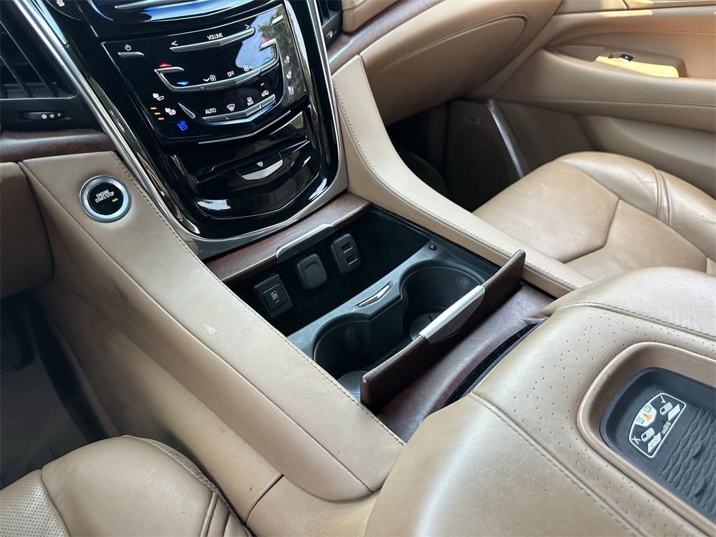 used 2017 Cadillac Escalade ESV car, priced at $26,997