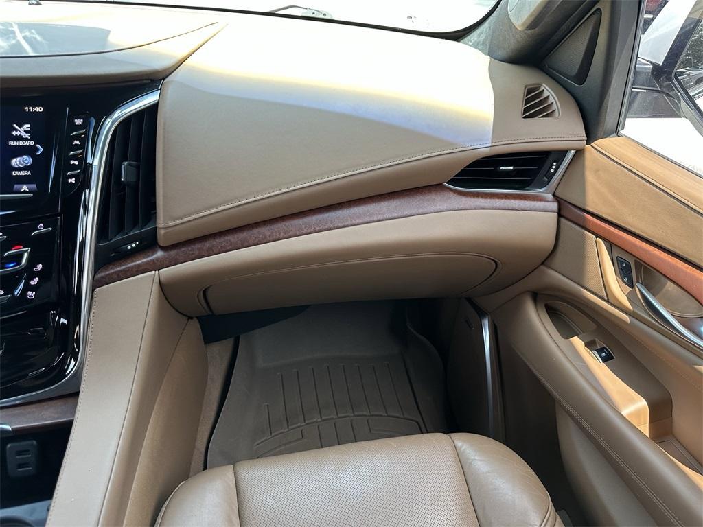 used 2017 Cadillac Escalade ESV car, priced at $26,997