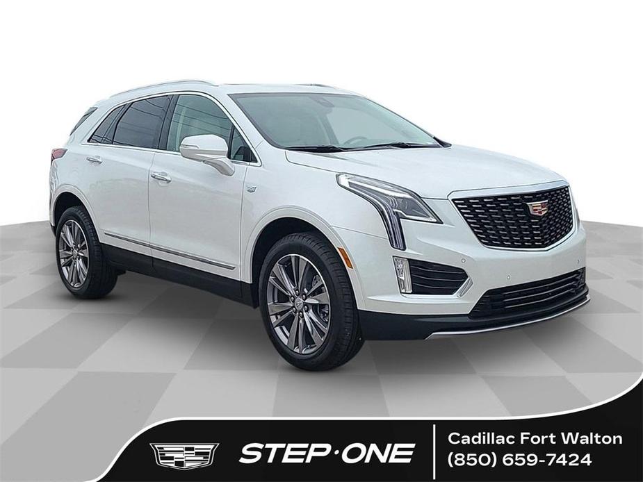 new 2025 Cadillac XT5 car, priced at $53,215