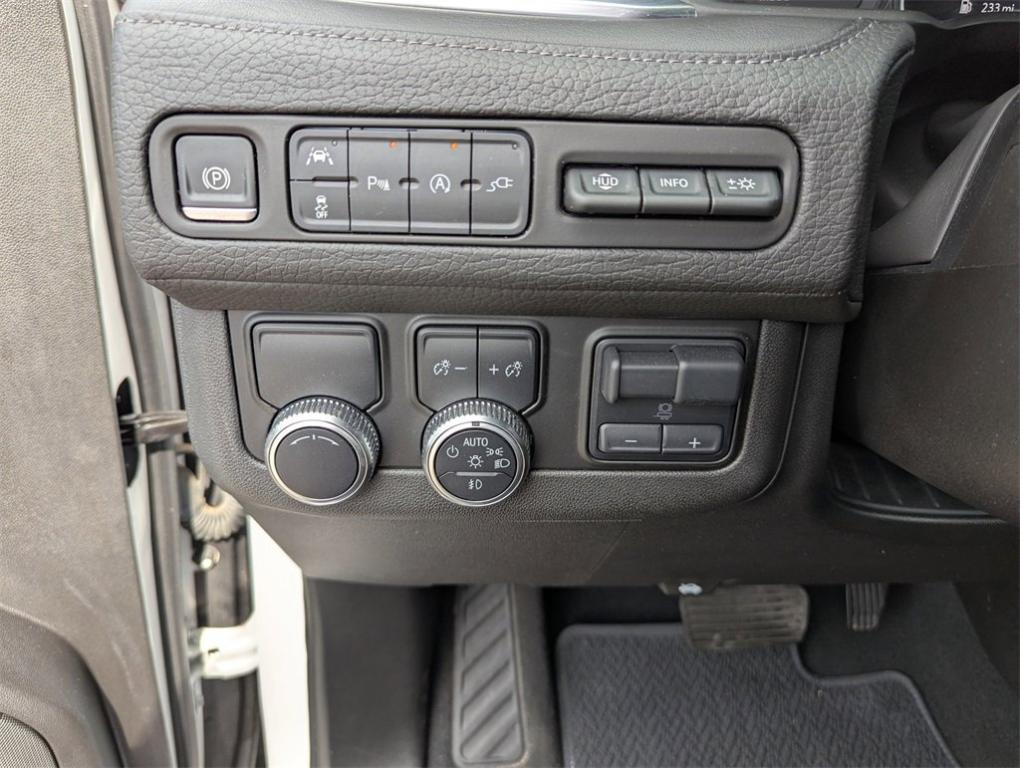 used 2021 GMC Yukon car, priced at $54,825