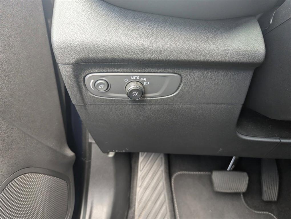 used 2023 Buick Envision car, priced at $25,977