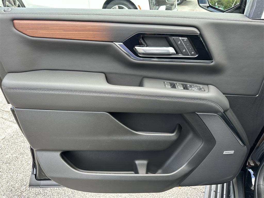 new 2025 GMC Yukon XL car, priced at $91,460