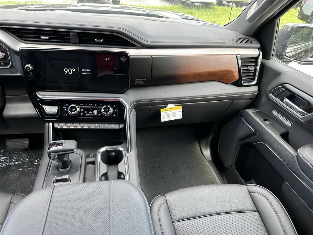 new 2025 GMC Sierra 1500 car, priced at $71,330