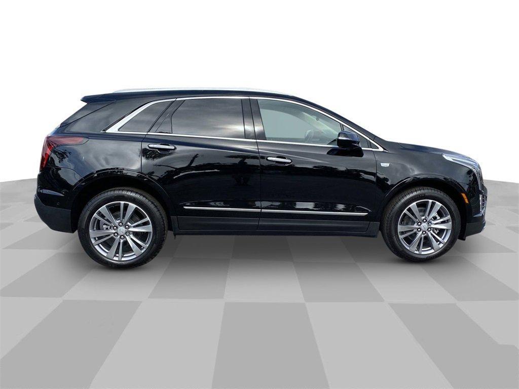 new 2025 Cadillac XT5 car, priced at $60,390