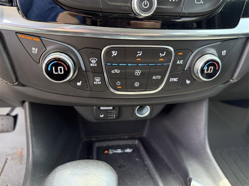 used 2021 Chevrolet Traverse car, priced at $35,222