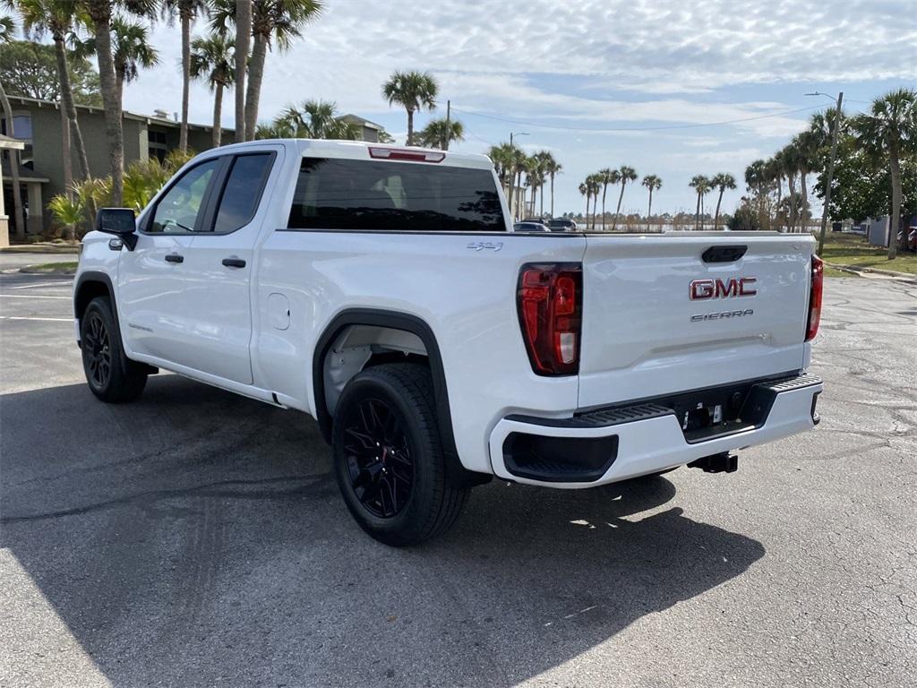 new 2025 GMC Sierra 1500 car, priced at $47,727