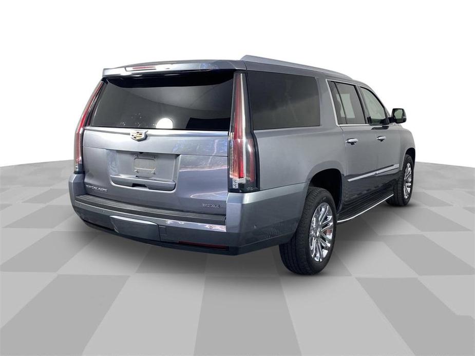 used 2020 Cadillac Escalade ESV car, priced at $38,899