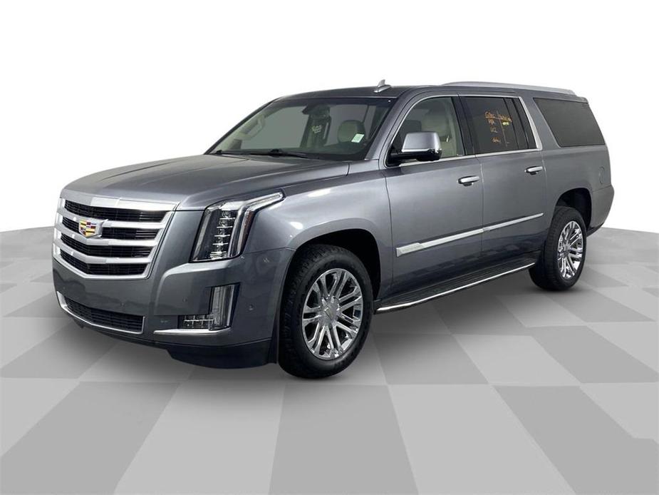 used 2020 Cadillac Escalade ESV car, priced at $38,899