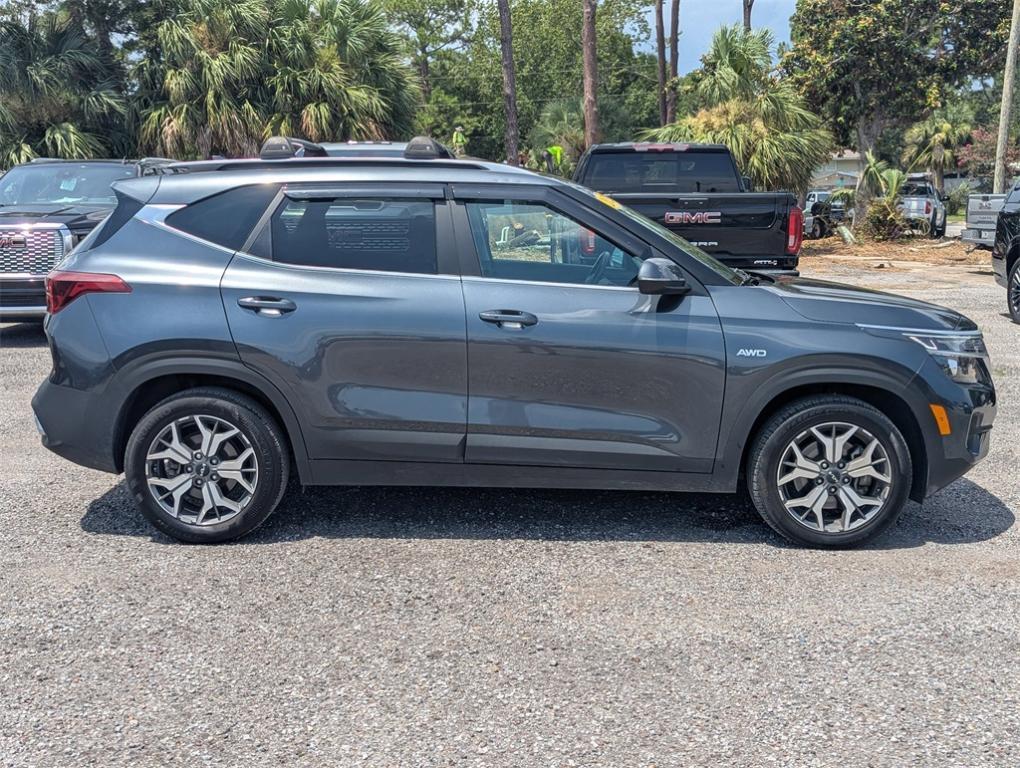 used 2022 Kia Seltos car, priced at $22,038