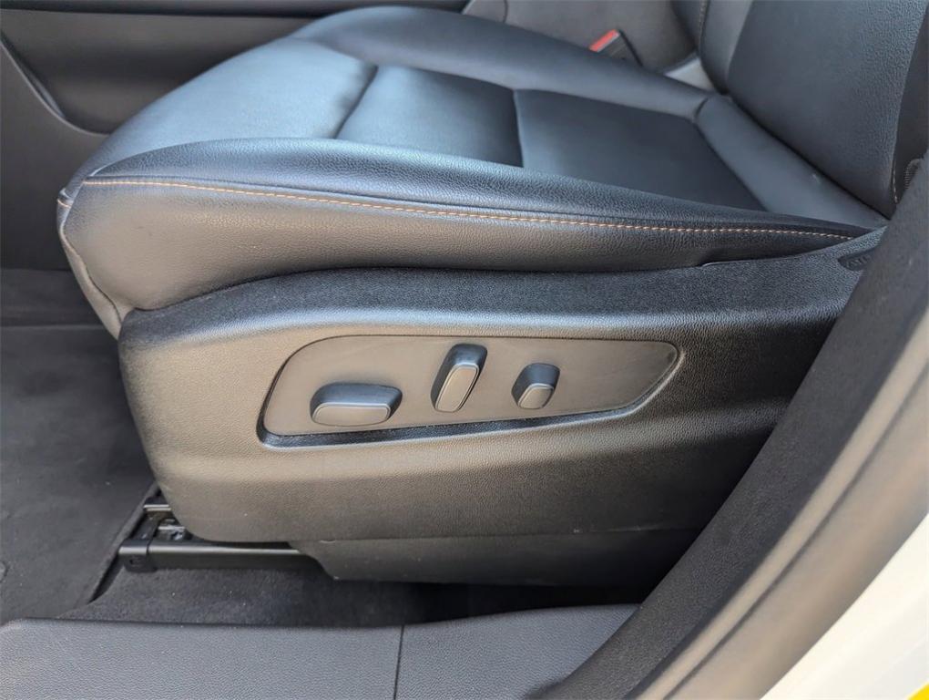 used 2022 Cadillac XT4 car, priced at $32,977