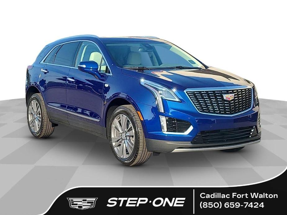 new 2025 Cadillac XT5 car, priced at $52,615