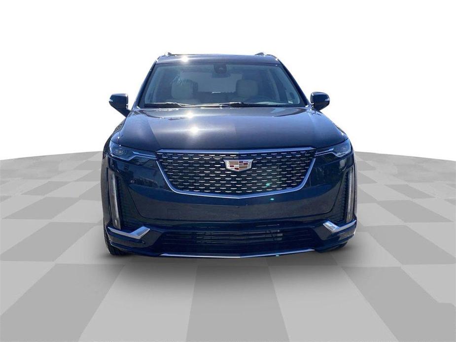 new 2025 Cadillac XT6 car, priced at $55,415