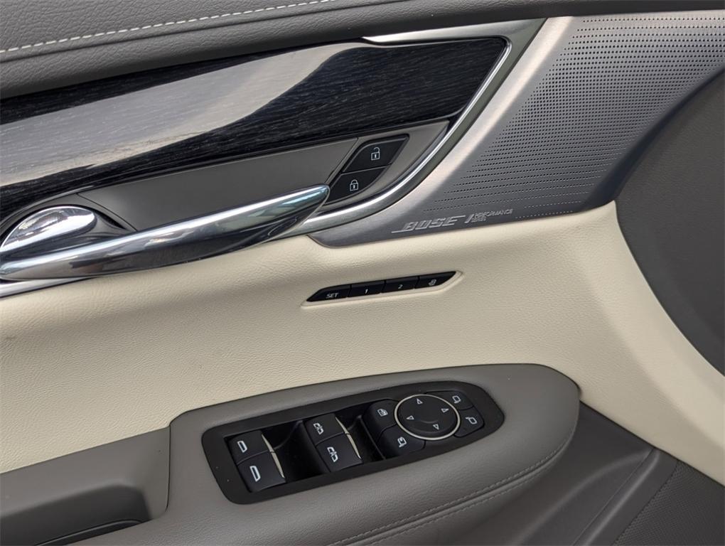 used 2023 Cadillac XT6 car, priced at $41,977