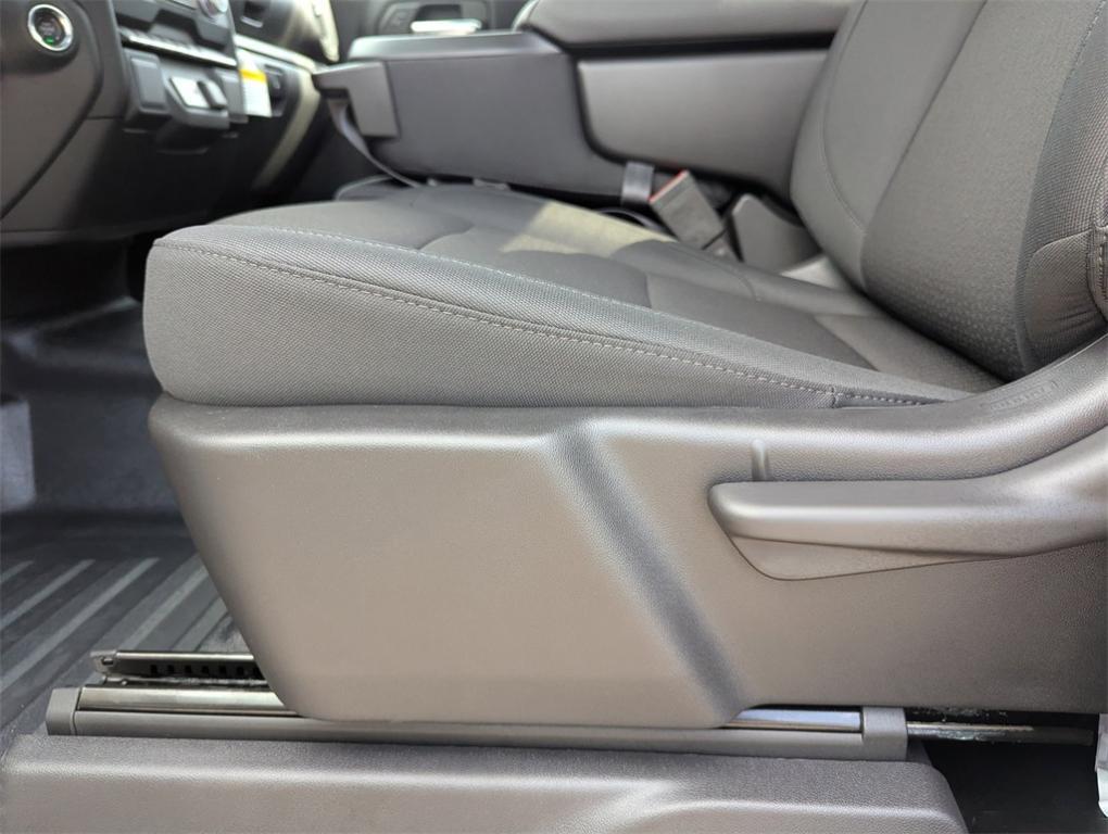 new 2025 GMC Sierra 1500 car, priced at $36,340