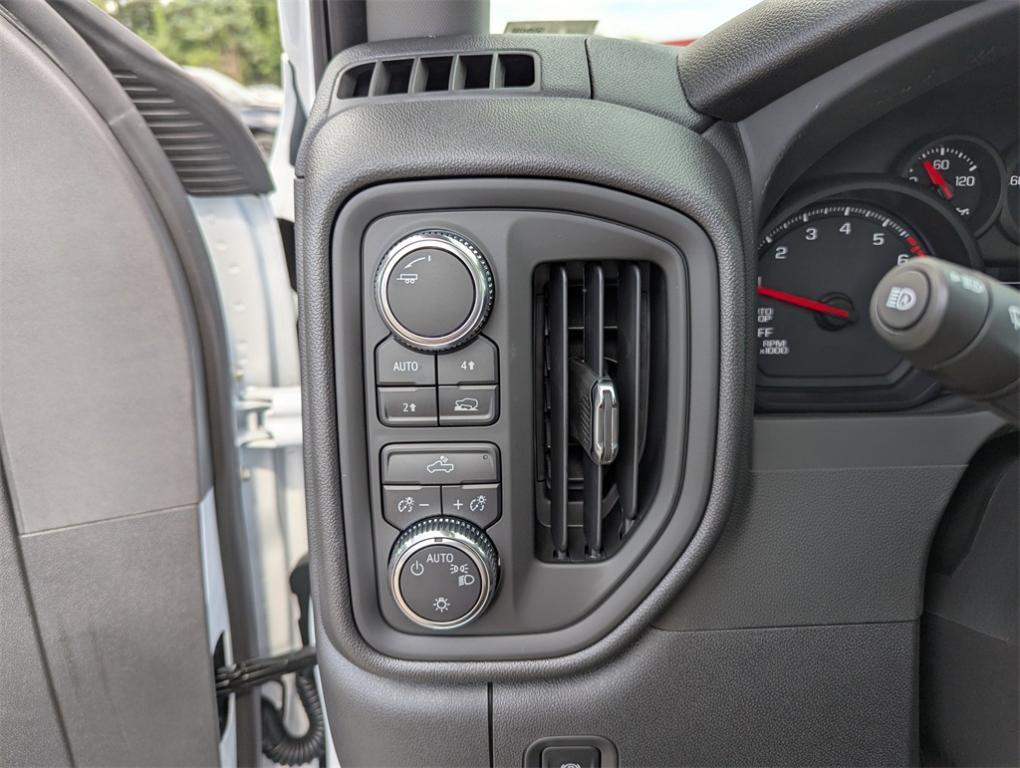 new 2025 GMC Sierra 1500 car, priced at $36,340