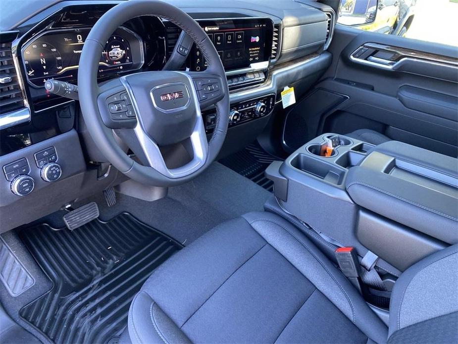 new 2025 GMC Sierra 1500 car, priced at $57,530