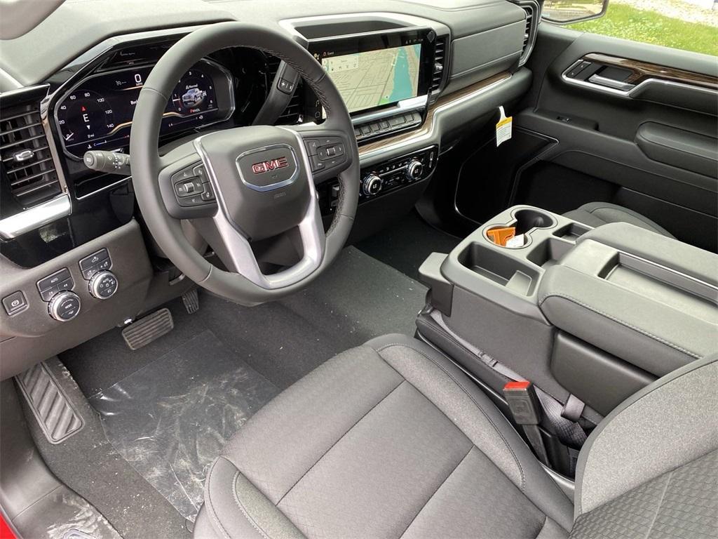 new 2025 GMC Sierra 1500 car, priced at $46,390