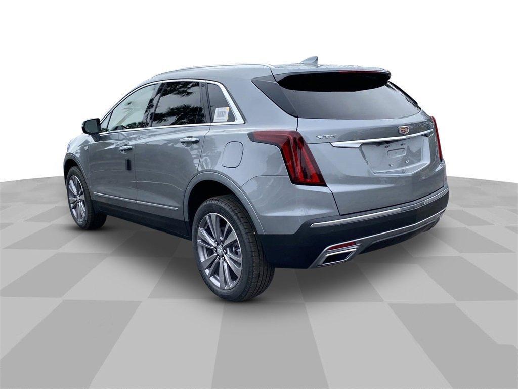 new 2025 Cadillac XT5 car, priced at $50,990