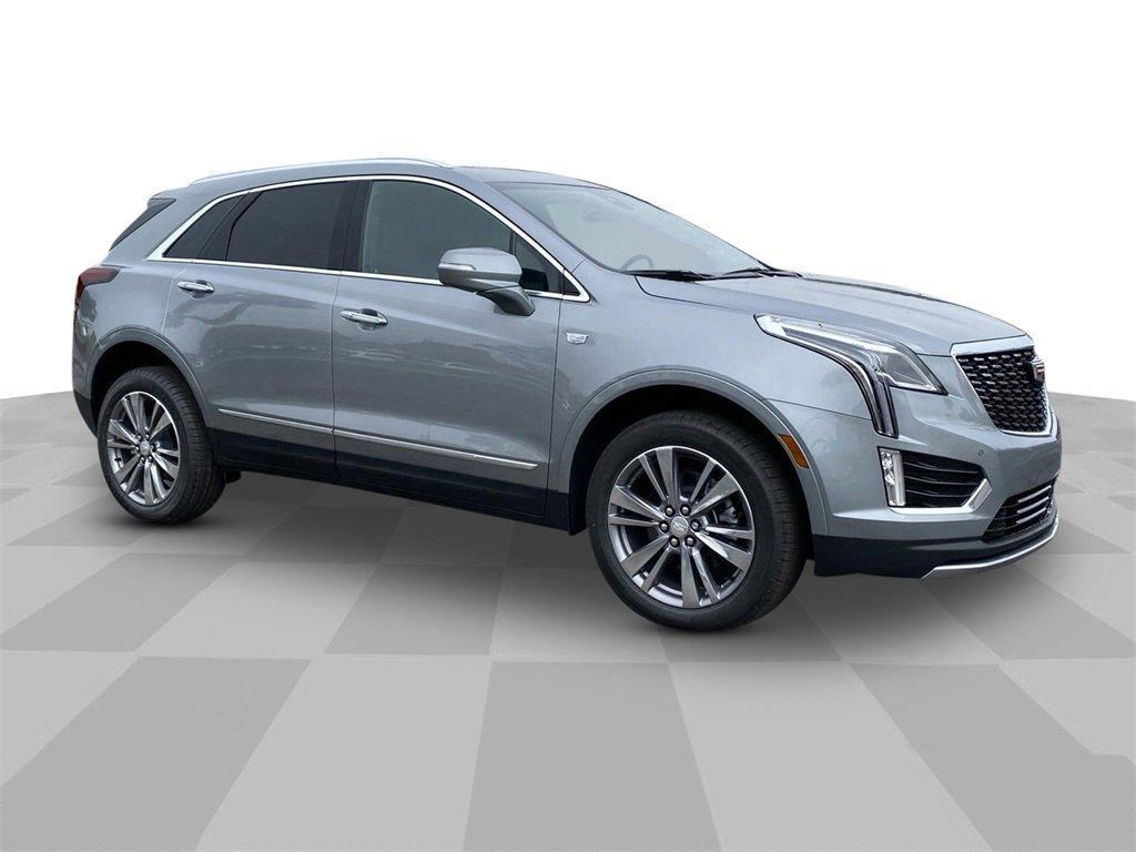 new 2025 Cadillac XT5 car, priced at $50,990