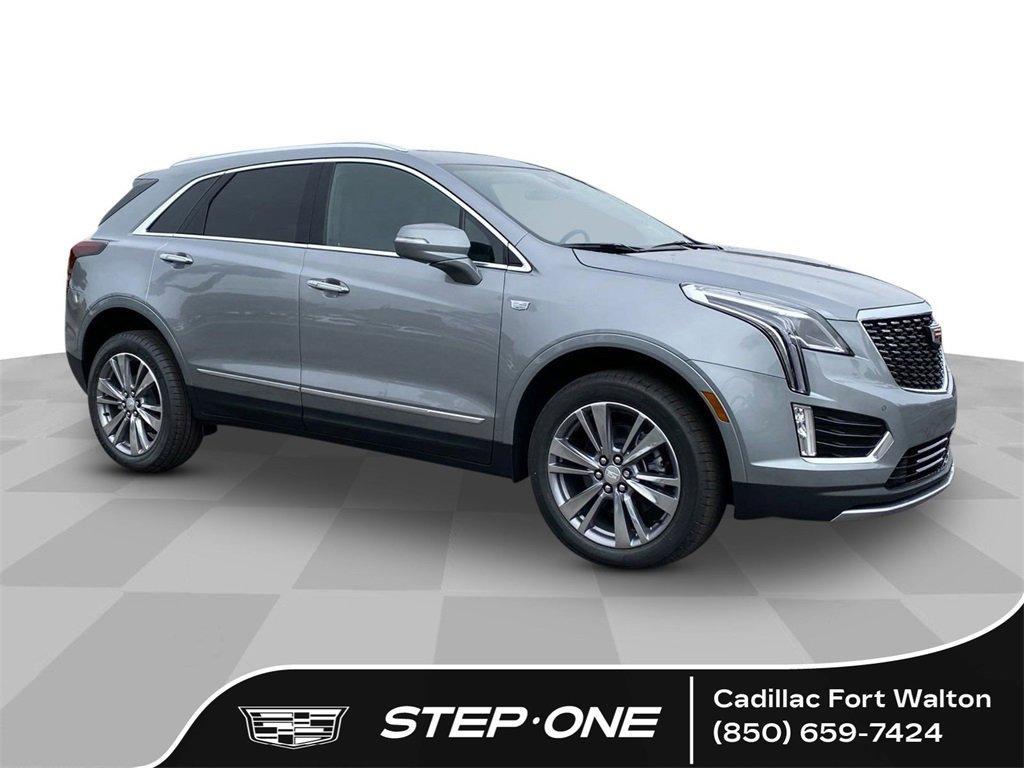 new 2025 Cadillac XT5 car, priced at $50,990