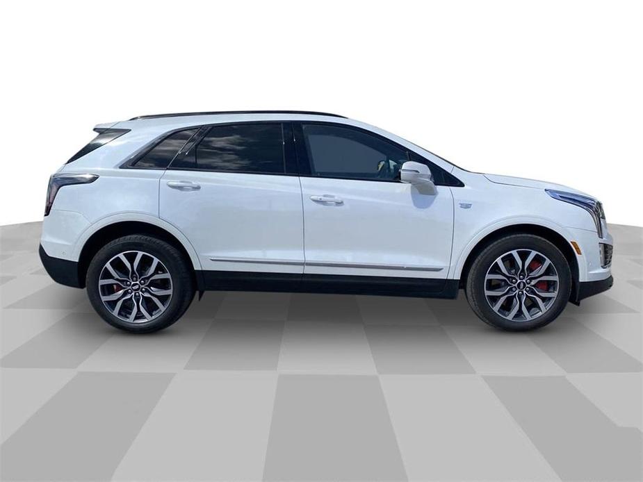 used 2022 Cadillac XT5 car, priced at $37,897