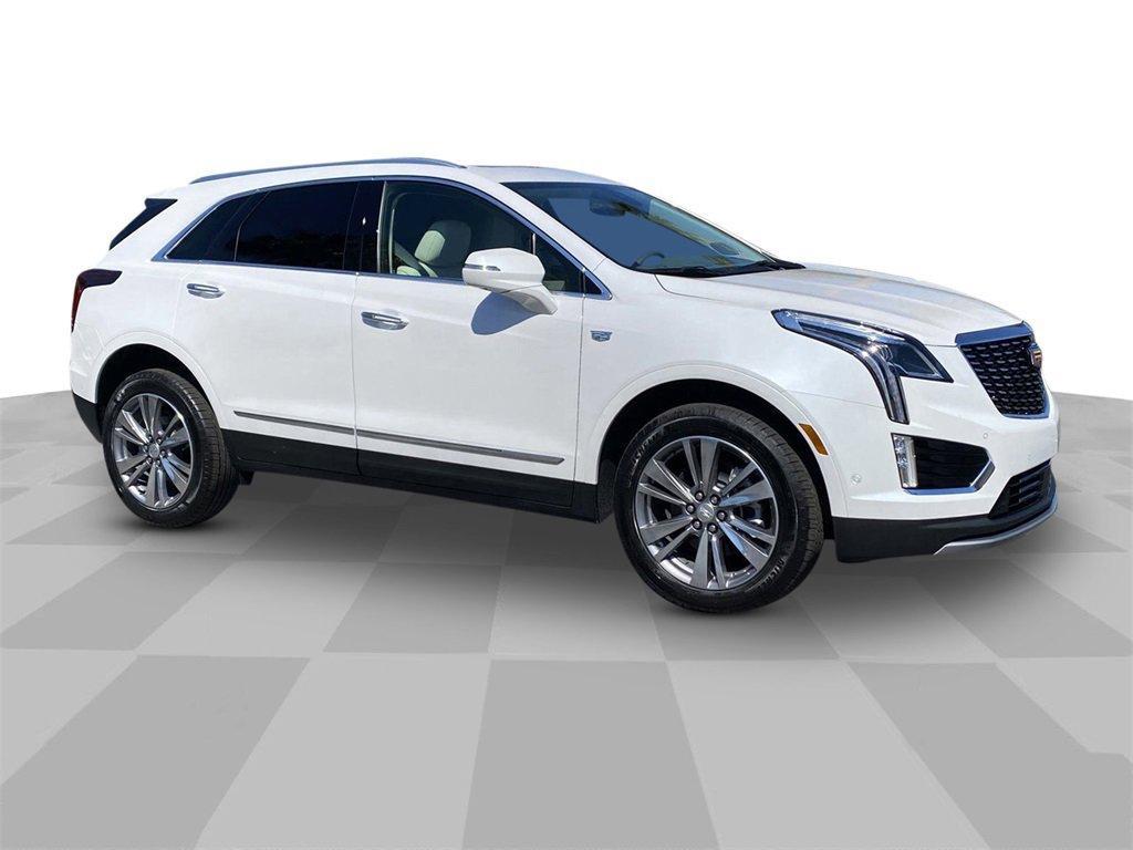 new 2025 Cadillac XT5 car, priced at $55,790